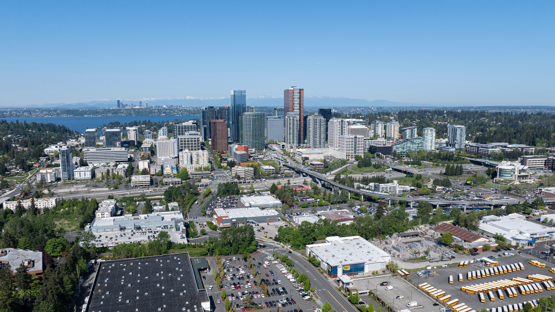 贝尔维尤 Bellevue