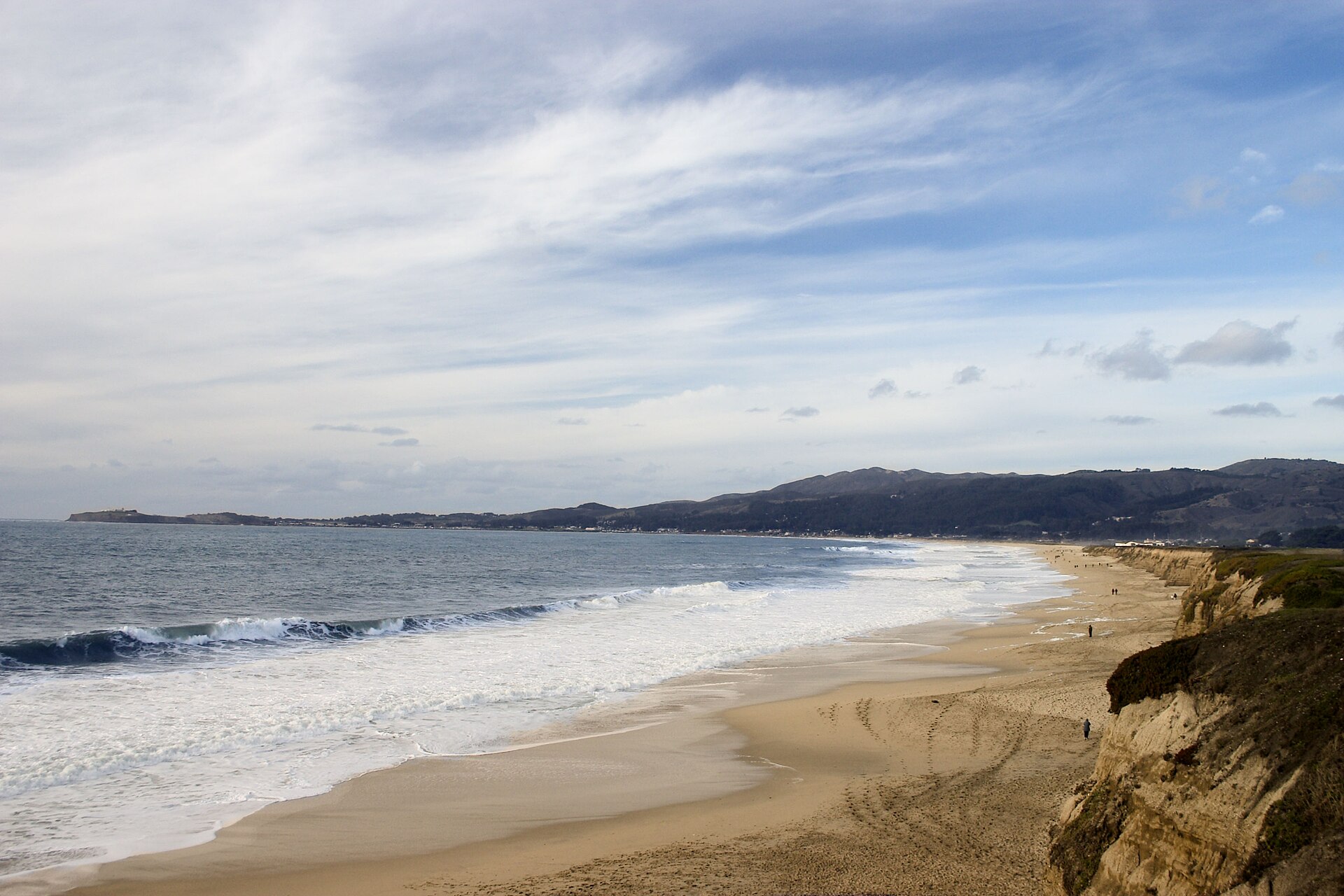 Half Moon Bay 海滩